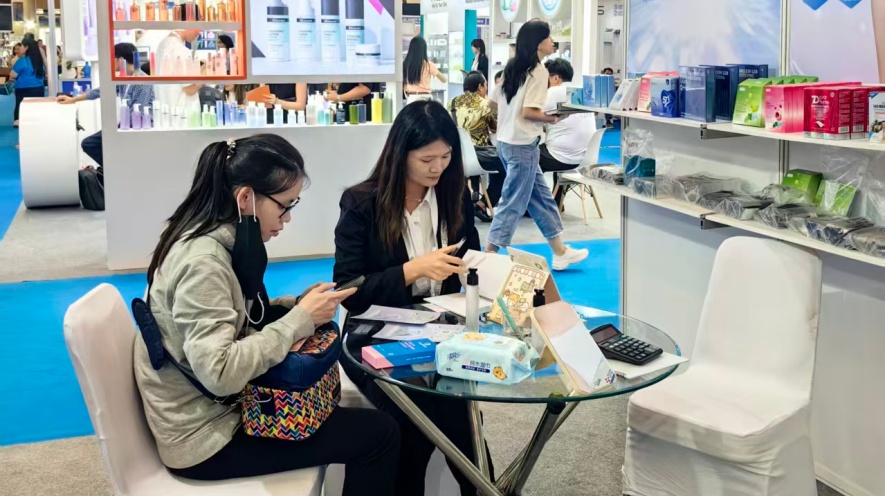 印尼美容展，欧诺洁“美”力全开，“印”接精彩未来